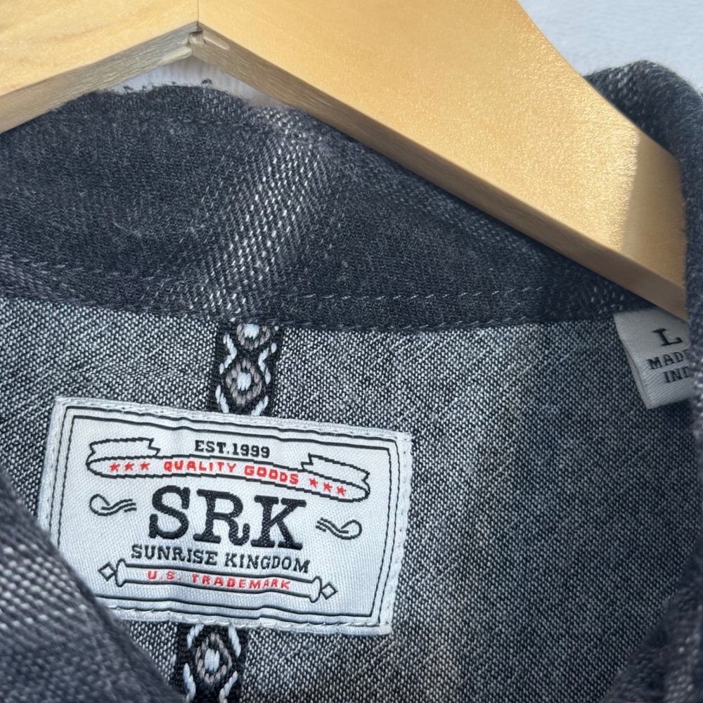 SRK Sunrise Kingdom Grey Plaid Flannel Button Down Shirt Large - Picture 3 of 8